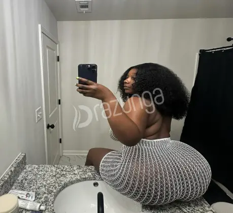 I’m available for all satisfaction service and hot videos