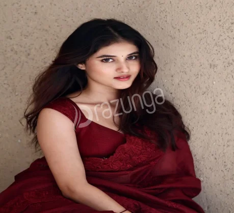 Call Girls In Chittaranjan Park 𝟗𝟕𝟏𝟏𝟎𝟏𝟒𝟕𝟎𝟓 Escort Service